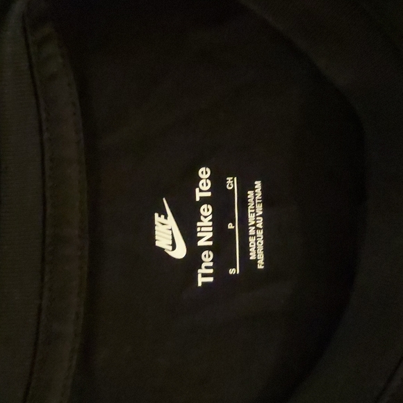 Nike - Picture 7 of 9